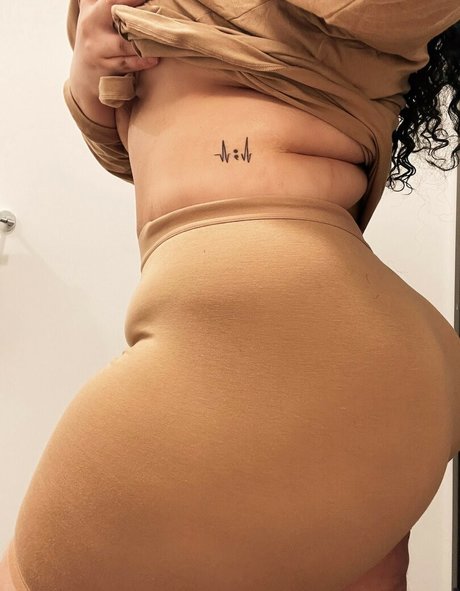 mollige dicke onlyfans beste kunst foto