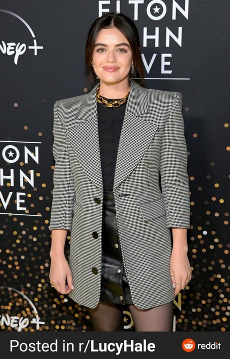 Lucy Hale xxx beste bild