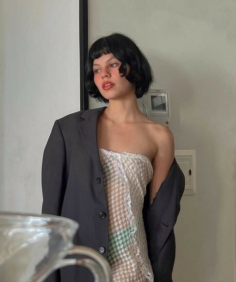 Daniela Montaguth heiße nackten bild