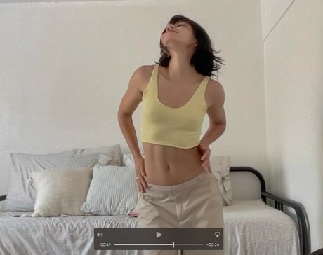 Daniela Montaguth hd pornostar bilder