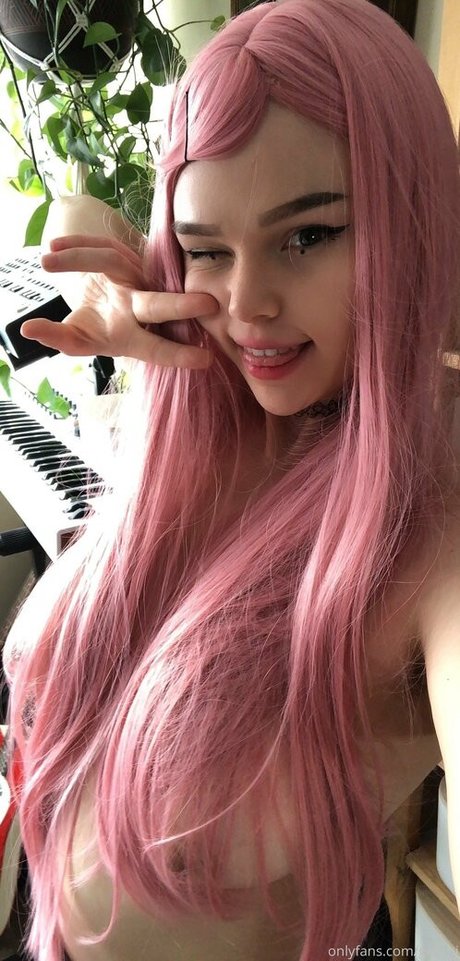 goomi nacktheit top foto