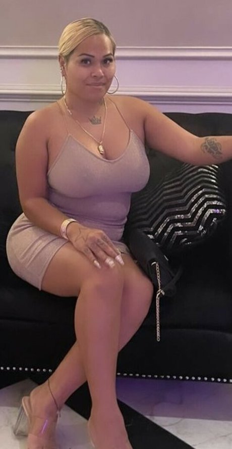 tsasiansauce nacktheit hübsche foto