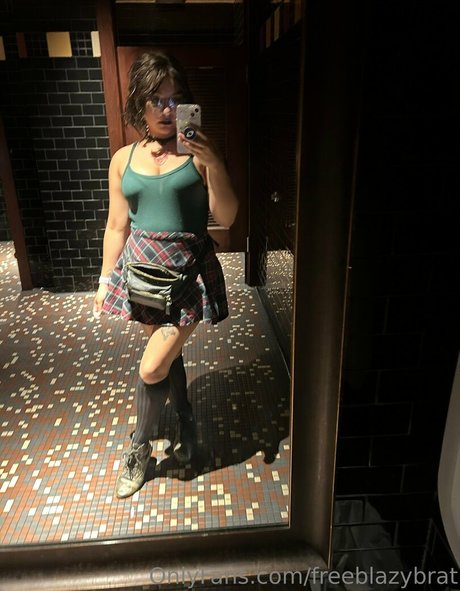 freeblazybrat heiße erotische galerie