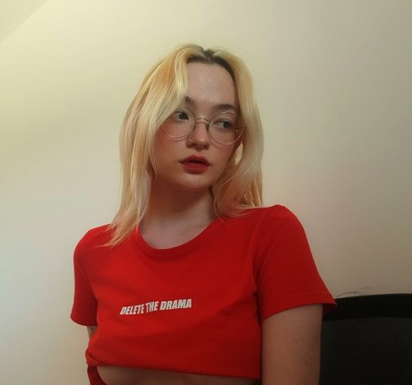 akchoriii top nackte bilder