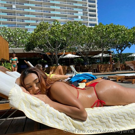 Katana Kiyama_ erwachsene akt bilder