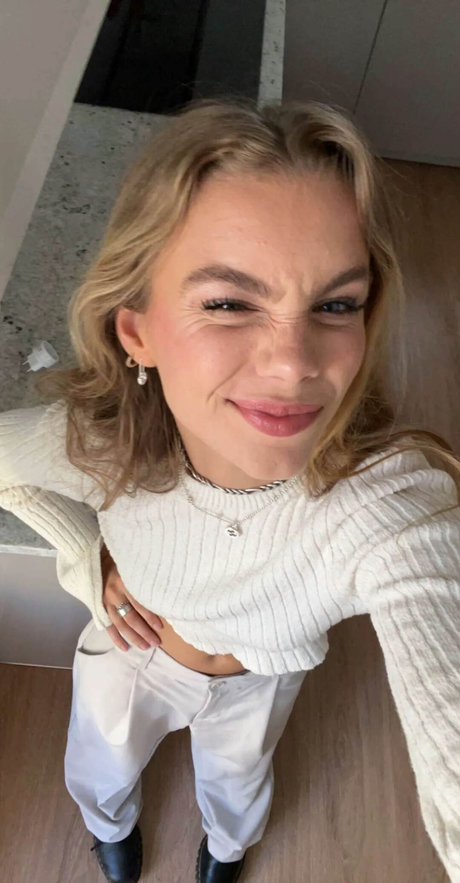 große titten gothic onlyfans erotische nacktheit galerie