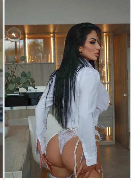 Evgeniya Donetsk sexy perfekte galerie