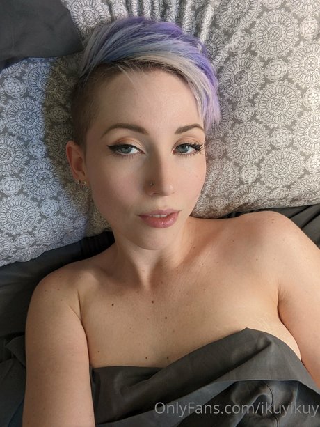 Ikuy Cosplayer hübsche nacktheit bild