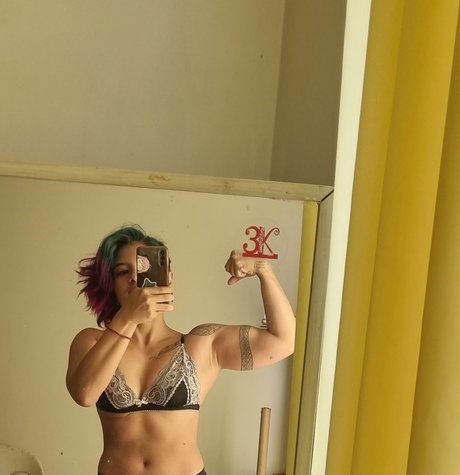 Nyaaati porno xxx foto