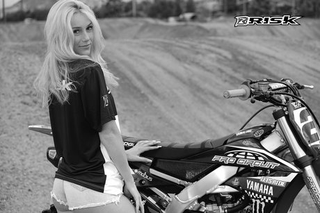 Ashley Wernli hübsche nacktheit galerien