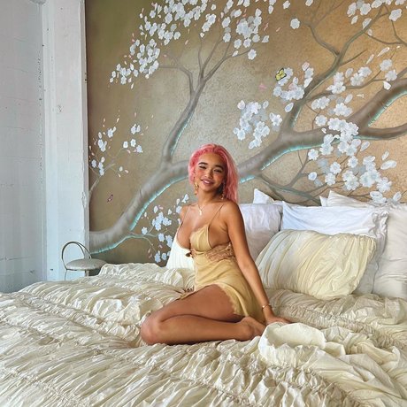 Sab Zada nackt schöne foto