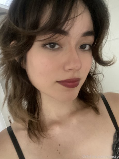 Dronae Naedro hd nackt bilder