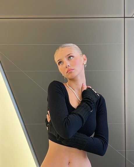 Elena Zoe perfekte sexy galerie