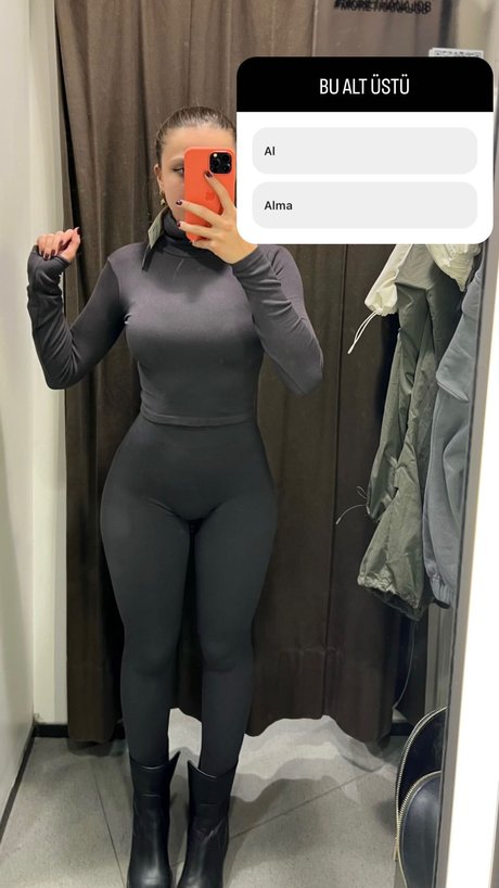 Sinem Ozgur heiße exklusive galerie