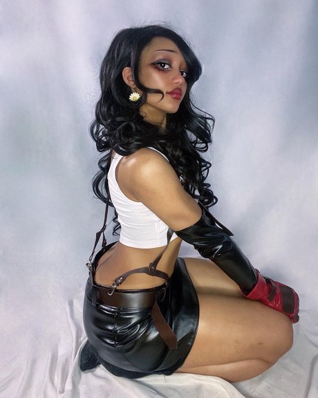 Ladokei Crystal freie erwachsene archiv