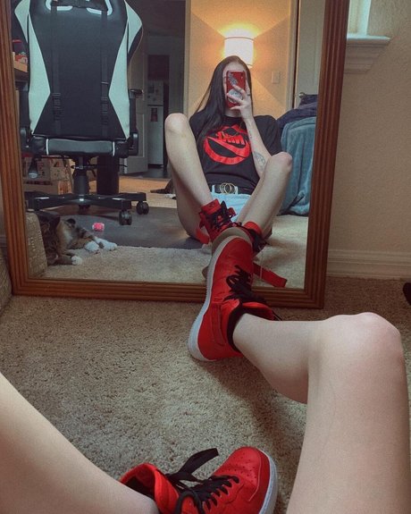 riesige shemale-onlyfans sexy nackte bilder