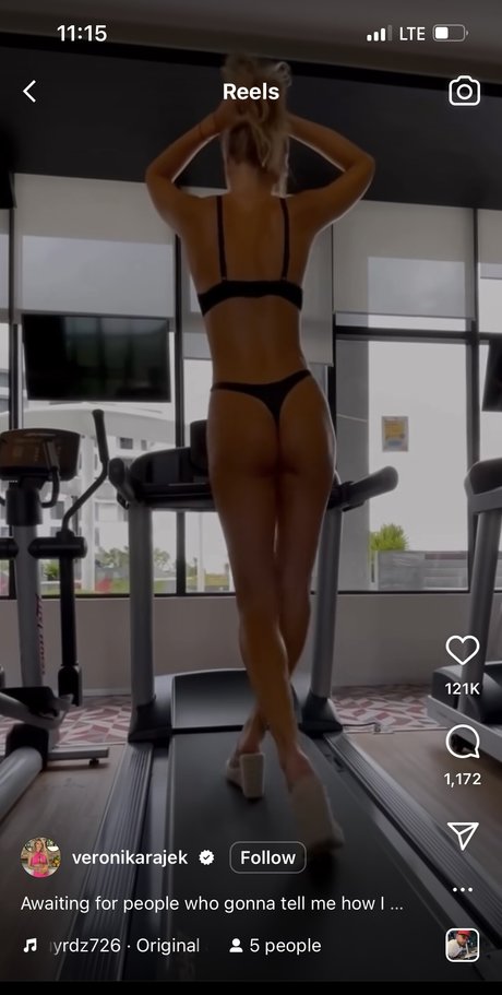 Veronika Rajek exklusive erotische galerien