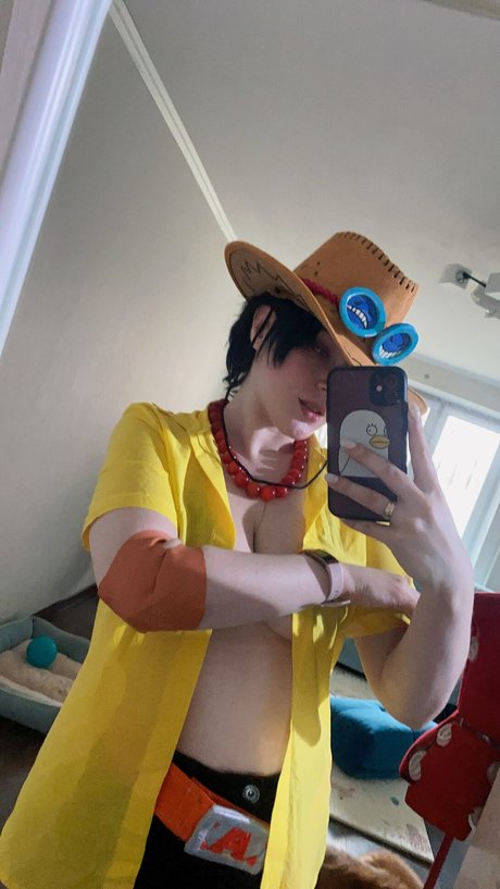 weibliche zwerg-onlyfans hd pornografische foto