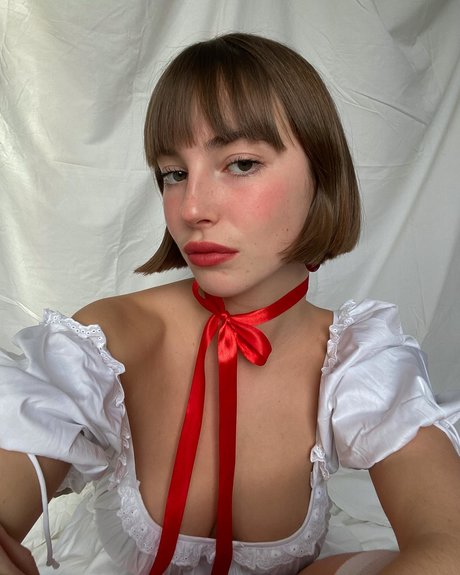 Amelie Manzoli xxx freie galerien