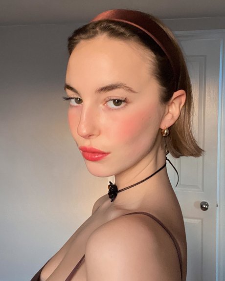 Amelie Manzoli erotische schöne galerien