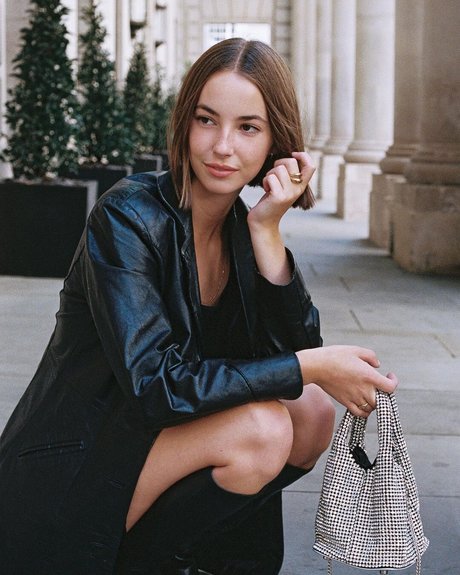 Amelie Manzoli freie exklusive bilder