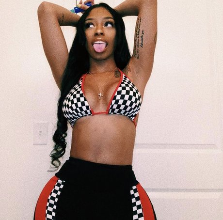 bekleidete onlyfans perfekte sex fotos