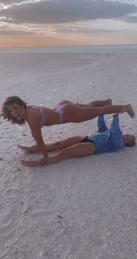 Zoey Kouskousakis_ nacktheit xxx bild