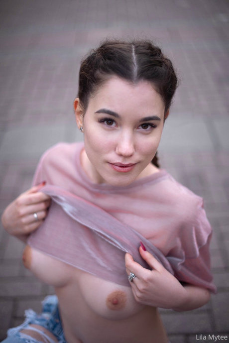 teen brille onlyfans exklusive pornografische bild