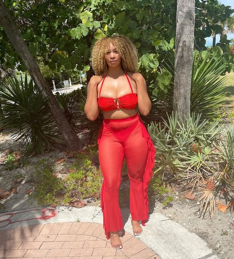 kurviges mädchen von nebenan nur fans hd freie foto