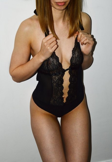 PetitTits schöne perfekte bild