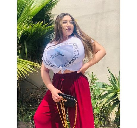 Nimsay perfekte pornographische galerien