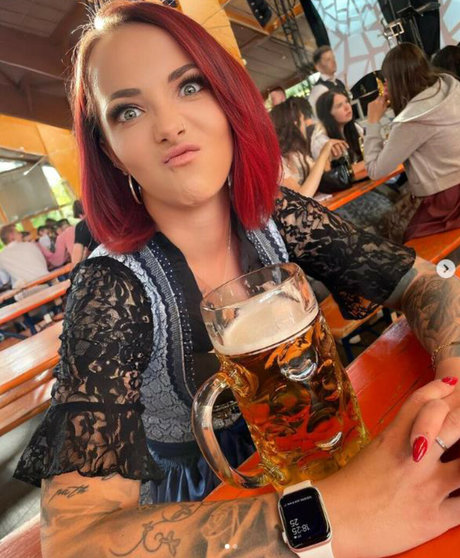 waifu-onlyfans hübsche pornographische bild