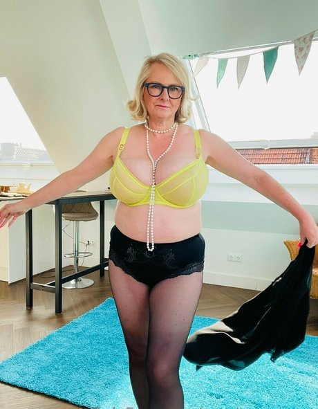 CourtesanAnna nackt sex bilder