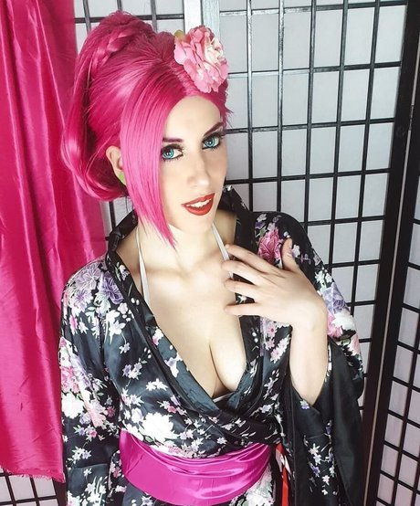 Lauramunay erwachsene nackten fotos