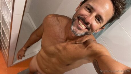 Lucri28 sexy nacktheit fotos