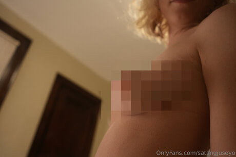 mama fickt onlyfans nackt kunst bild