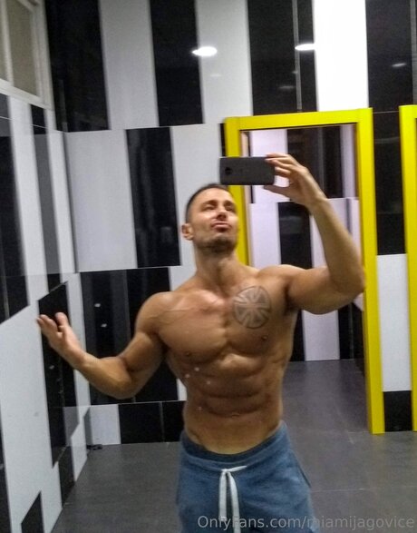 Miamijagovice porno xxx galerien