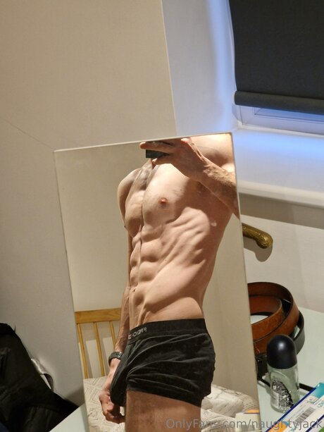 Naughtyjack kostenlose exklusive bilder