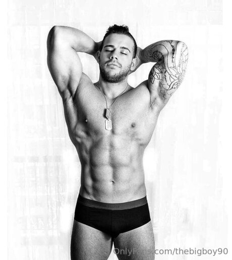 Thebigboy90 model nackte bild