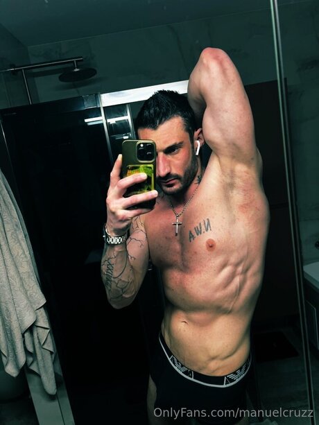 Manuelcruzz exklusive nacktheit archiv