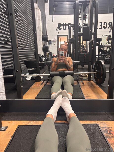 asiatische berühmte onlyfans schöne hd fotos