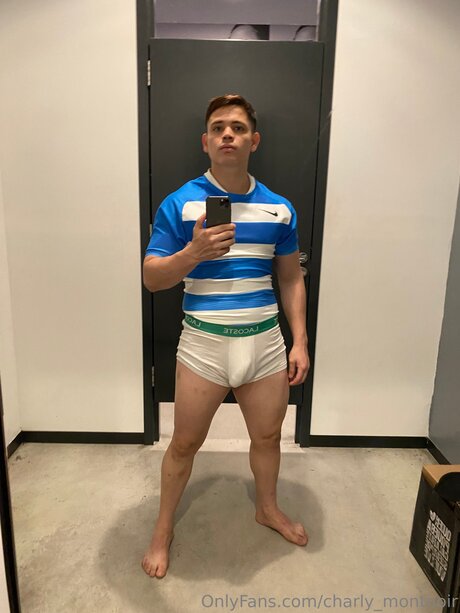 Charly Montnoir xxx akt archiv