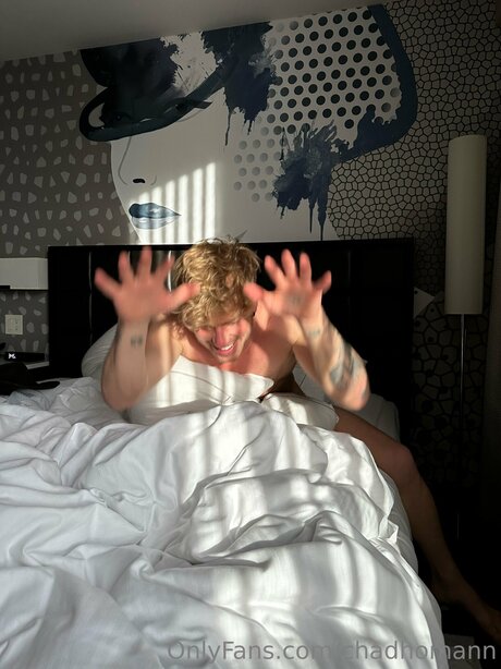 Chadhomann nacktheit perfekte bilder