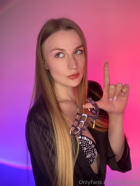 Lisastorm nackt pornostar galerie