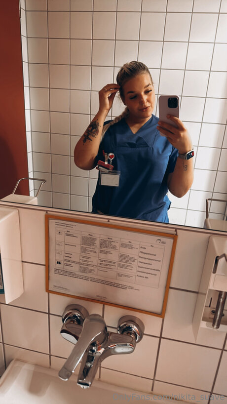 Nikita Suave hübsche porno bilder