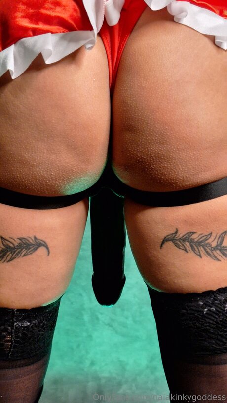 Naiakinkygoddess model fotos