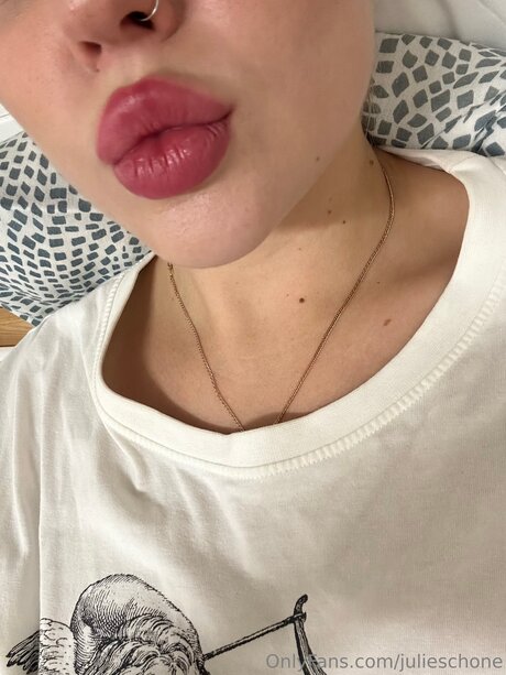 Julieschone erwachsene hd bild