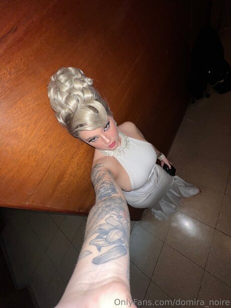 joi teen onlyfans erotische nette bild