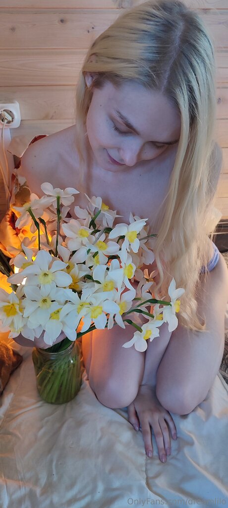 vollbusige asiatische onlyfans erwachsene akt archiv