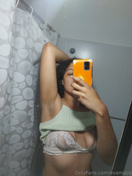 Evamaze schauspielerin nette foto